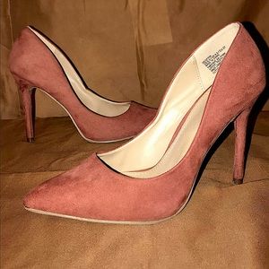 Women’s MAUVE heels